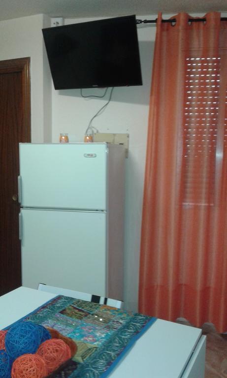 Comet Suites Almona Granada Room photo