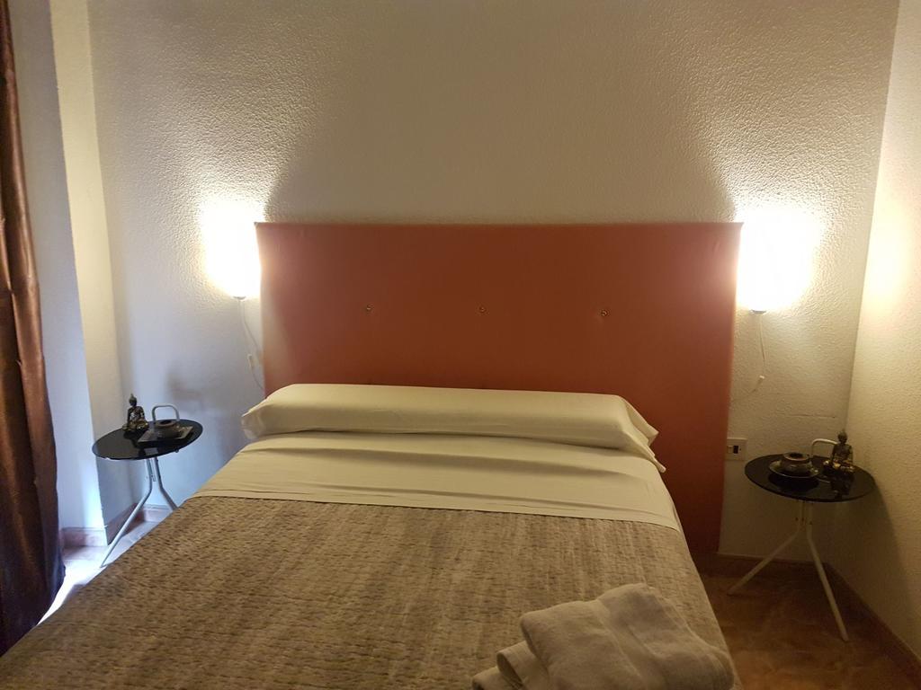 Comet Suites Almona Granada Exterior photo